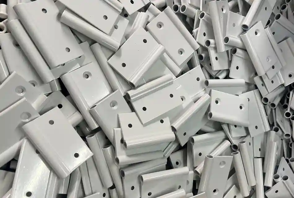 Aluminiumprofilteile mit spanend bearbeiteten Bohrungen